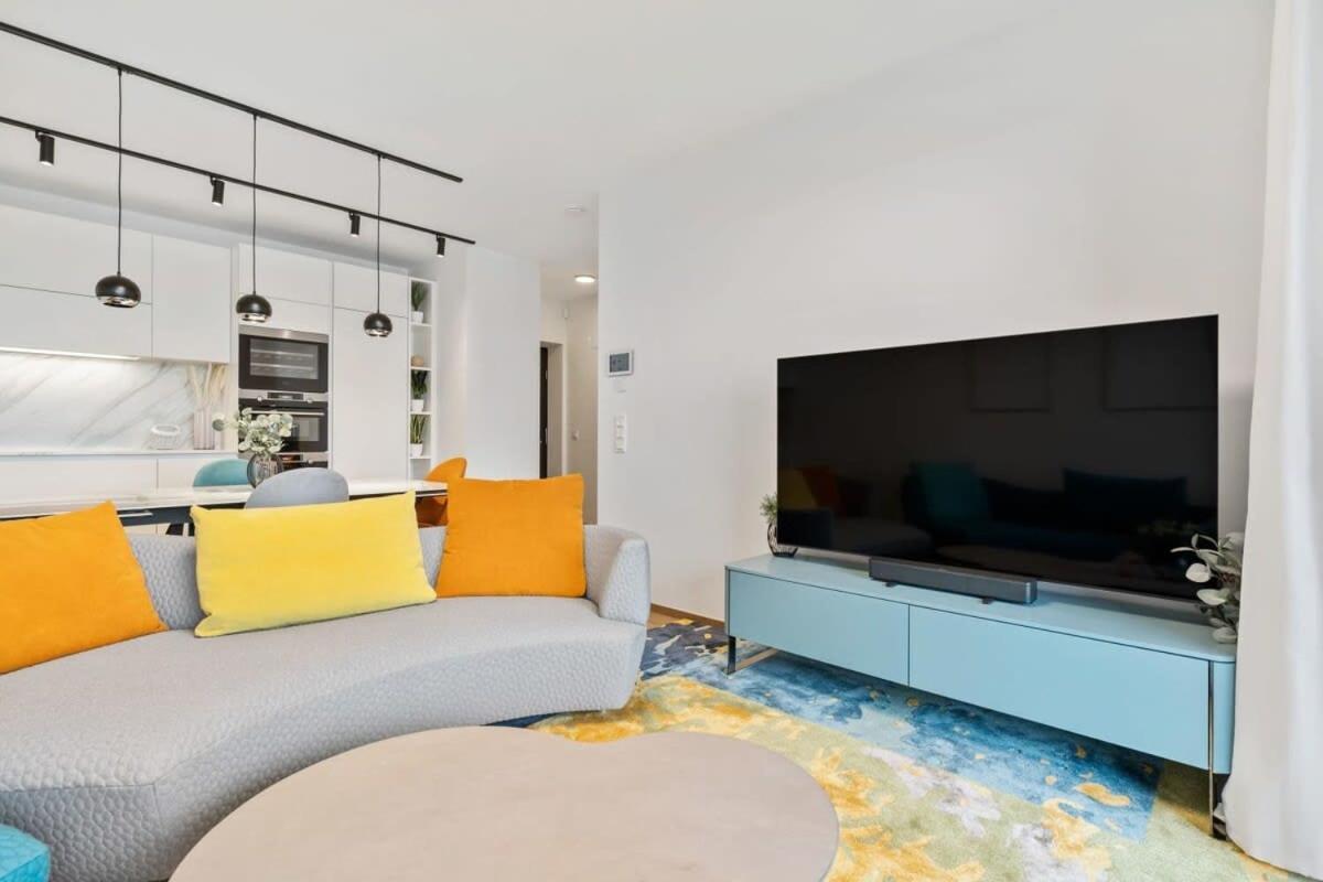 Stylish And Luxurious With Pool & Gym Apartamento